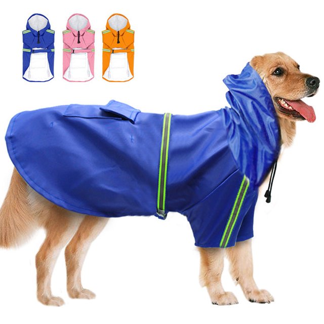 TruePet Regenmantel Blau an grossem Hund (3XL bis 5XL)